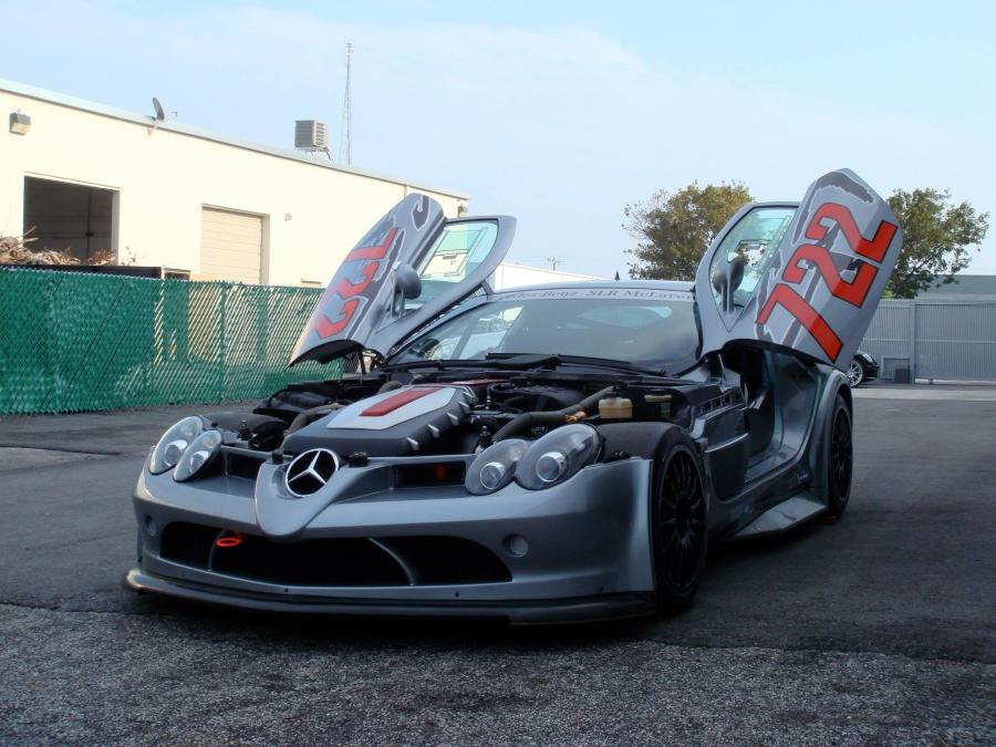  Mercedes-Benz SLR McLaren 722 GT 2007 года  (фото 8 из 20)